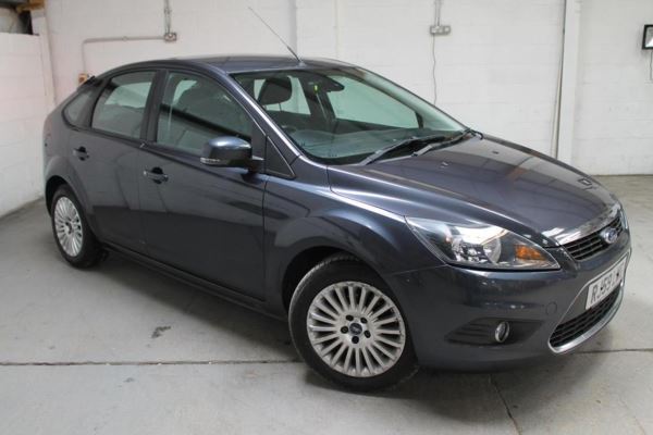 Ford Focus 1.6 TDCi DPF Titanium 5dr