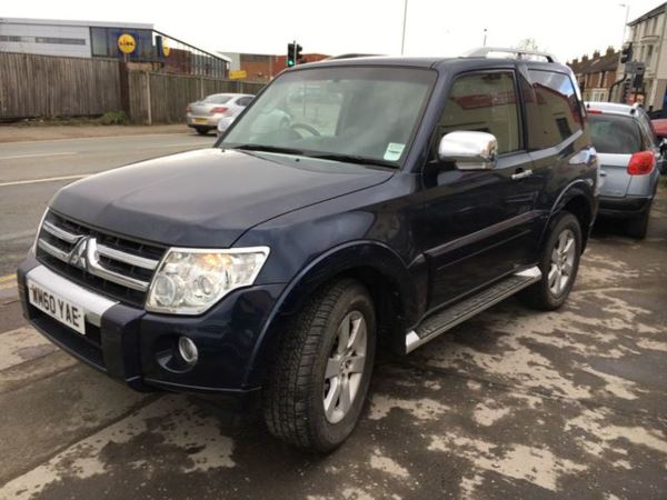 Mitsubishi Shogun 3.2 WARRIOR DI-D SWB 3d 197 BHP Estate