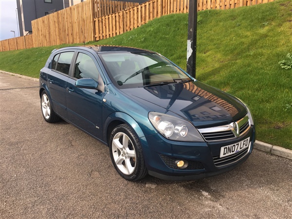 Vauxhall Astra 1.8i 16V SRi 5dr