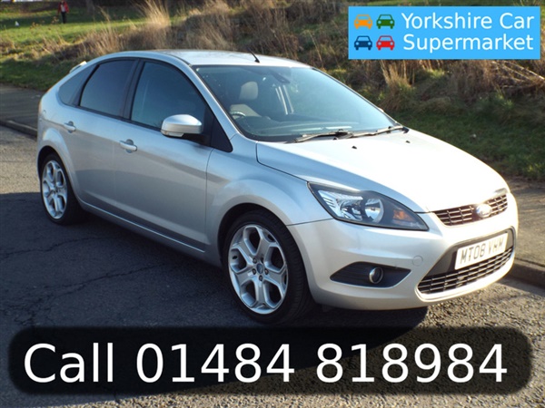 Ford Focus TITANIUM + FREE WARRANTY + AA COVER *JUST