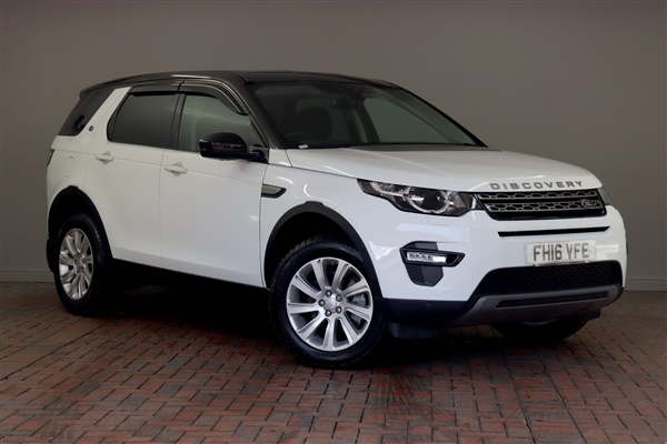 Land Rover Discovery Sport 2.0 TD SE Tech [Heated