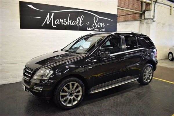 Mercedes-Benz M Class 3.0 ML300 CDI BLUEEFFICIENCY GRAND