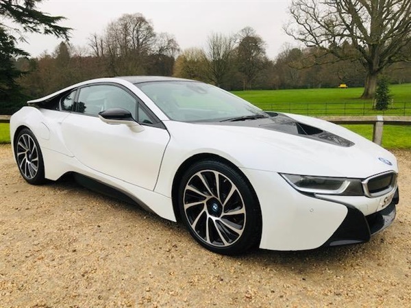 BMW i8 2dr Auto STUNNING EXAMPLE BRAND NEW PRICE: SELLING AT
