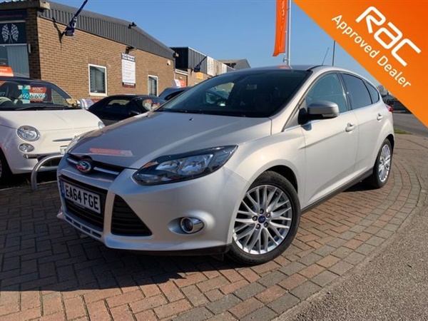 Ford Focus 1.0 ZETEC 5d 124 BHP