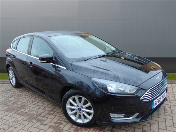 Ford Focus 1.5 TDCi 120 Titanium Navigation 5dr Powershift