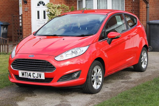  ford fiesta very low miles excellent condition