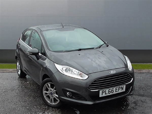 Ford Fiesta 1.0 EcoBoost Zetec Navigation 5dr