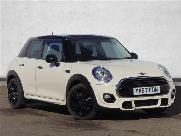 Mini Hatch 1.5 Cooper 5dr [JCW Sport Pack]