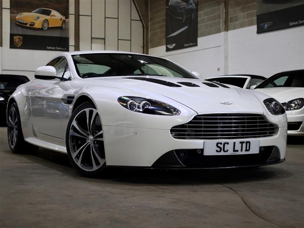 Aston Martin Vantage 5.9 V12 2dr