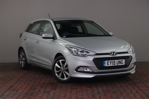 Hyundai I SE [Bluetooth, Parking Sensors] 5dr