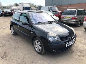 Renault Clio  in Cleckheaton | Friday-Ad