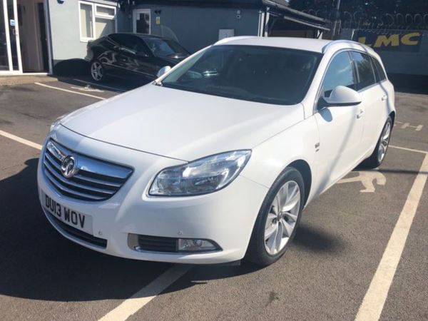 Vauxhall Insignia 2.0 SRI NAV CDTI 5d 157 BHP Estate