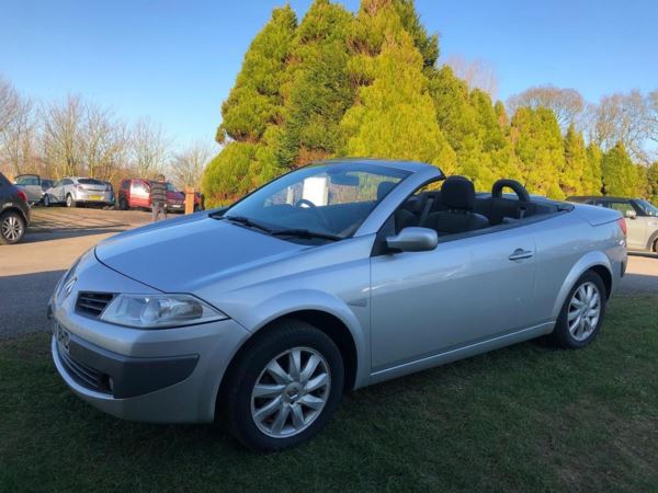 Renault Megane 1.6 VVT Dynamique S 2dr Convertible