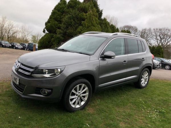 Volkswagen Tiguan 2.0 TDI BlueMotion Tech SE DSG 4WD (s/s)