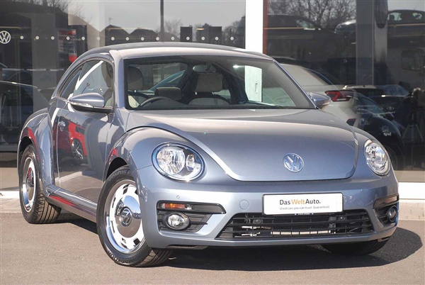 Volkswagen Beetle 1.4 TSI 150PS Design with parking sensors