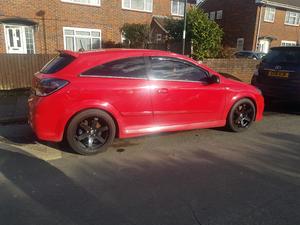 Red Vauxhall Astra VXR 2lt turbo 3 door 5 seater  in