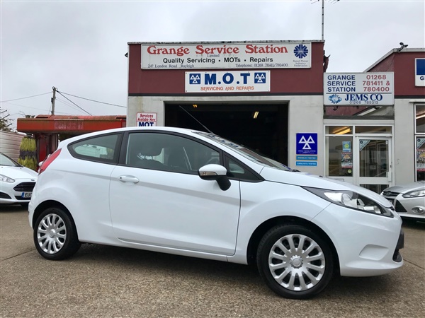 Ford Fiesta 1.4 Style 3 DR AUTO / ABS / ALARM / C.D. STEREO