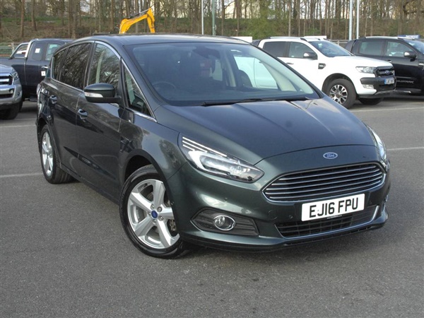 Ford S-Max 5Dr Titanium PS