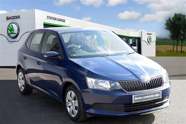 Skoda Fabia 1.0 MPI (60ps) S (s/s) 5-Dr Hatchback