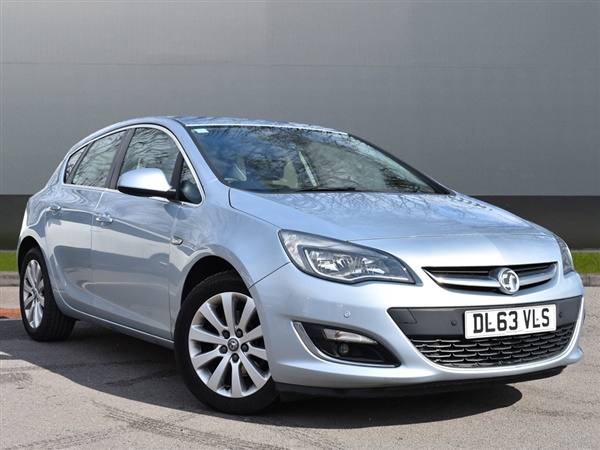 Vauxhall Astra 1.7 CDTi 16V ecoFLEX 130 Elite 5dr [Start