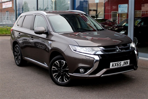 Mitsubishi Outlander 2.0 PHEV GX4h 5dr Auto - £0 TAX, NAV,