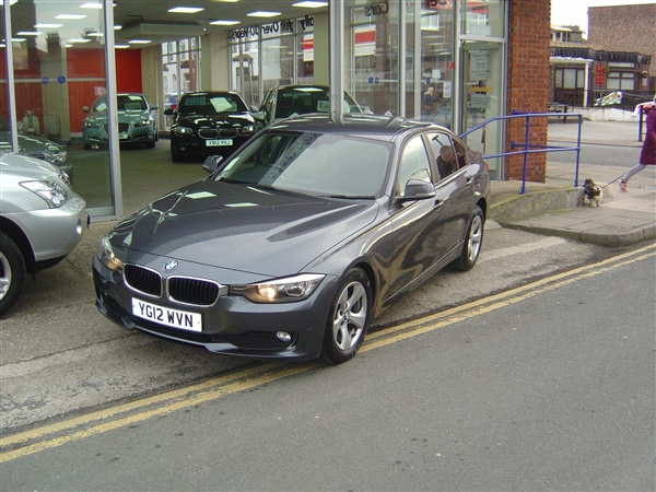 BMW 3 Series 320d BluePerformance EfficientDynamics 4dr