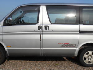 MAZDA BONGO 2.5L TURBO DIESEL AUTOMATIC 4WD  TINTOP in