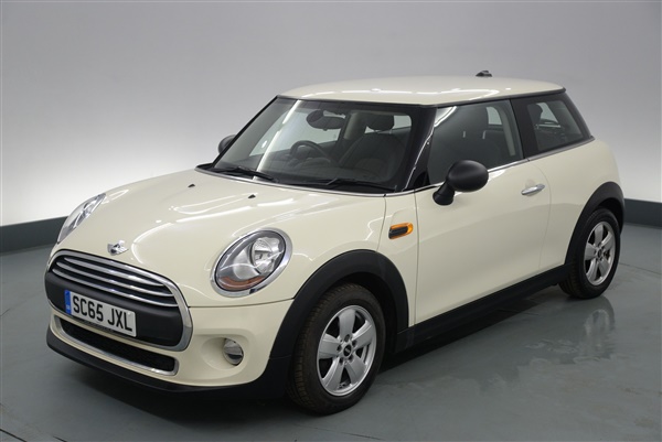 Mini Hatch 1.2 One 3dr [Pepper Pack] - AMBIENT INTERIOR