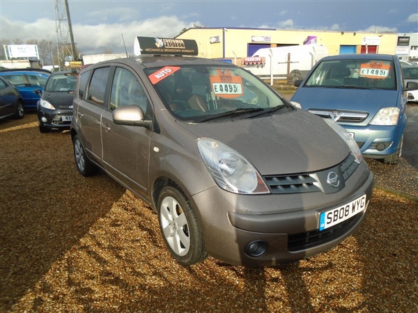 Nissan Note Tekna 1.6 AUTOMATIC 5 DR