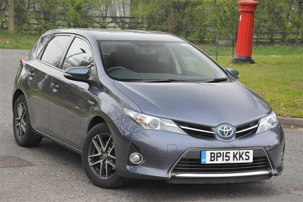 Toyota Auris Hybrid 1.8 VVT-i HSD Icon Plus 5-Dr Auto