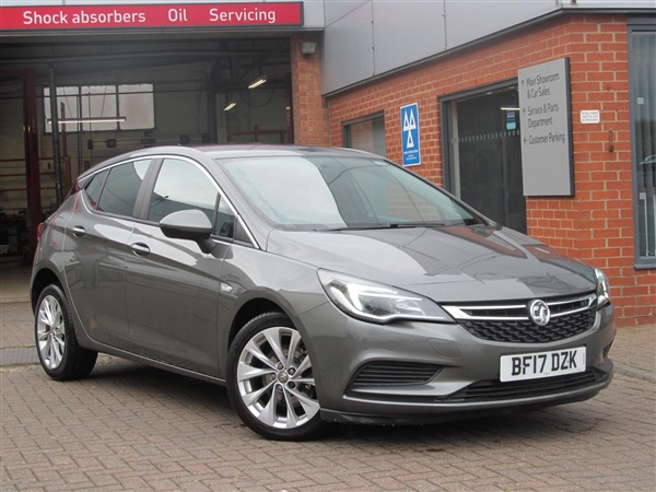 Vauxhall Astra 1.6 CDTi 16V 136 Tech Line 5dr + LOW MILEAGE