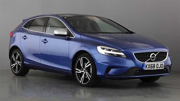 Volvo V40 On Call, Power Front Seats, Heated Seats & Pilot