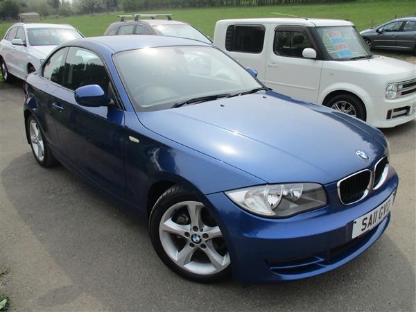 BMW 1 Series 118D SPORT IN ELECTRIC BLUE