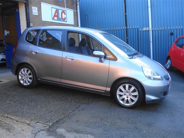 Honda Jazz 1.4 i-DSi SE 5dr CVT-7