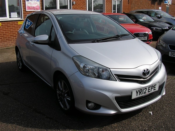 Toyota Yaris VVT-I SR