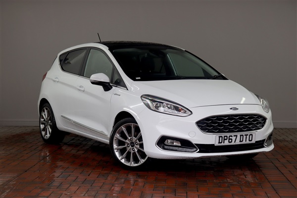 Ford Fiesta 1.5 TDCi [Electric Panoramic Sunroof, Reverse