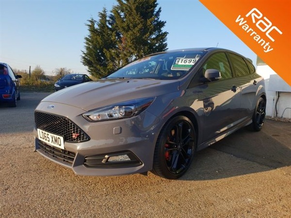 Ford Focus 2.0 ST-3 5d 247 BHP