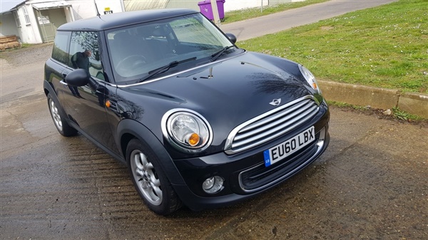 Mini Hatch One 1.6