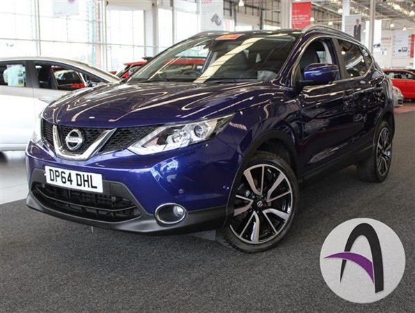 Nissan Qashqai 1.5 dCi 110 Tekna 5dr 2WD Pan Roof