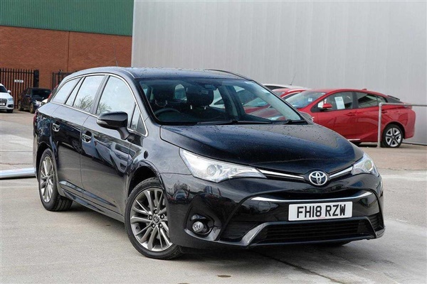 Toyota Avensis 2.0 D-4D Business Edition Tourer 5-Dr