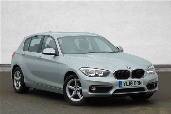 BMW 1 Series 118d SE 5dr [Nav/Servotronic]