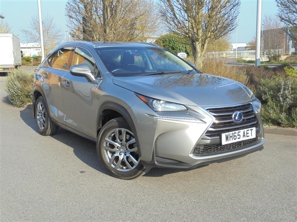 Lexus NX 2.5 SE E-CVT 4WD 5dr