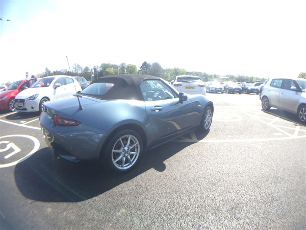 Mazda MX-5 1.5 Arctic 2dr