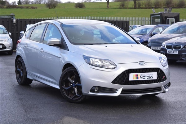 Ford Focus 2.0 T ST-2 5dr