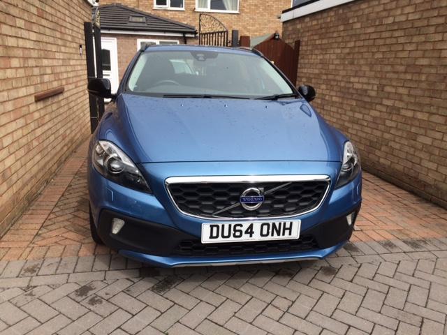 VOLVO V40 CROSS COUNTRY LUX D2 AUTO