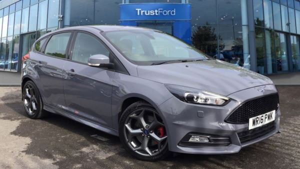 Ford Focus ST-3 TDCI WITH HEATED SEATS AND NAVIGATION Manual
