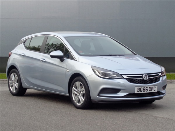 Vauxhall Astra 1.4T 16V 150 Design 5dr Auto