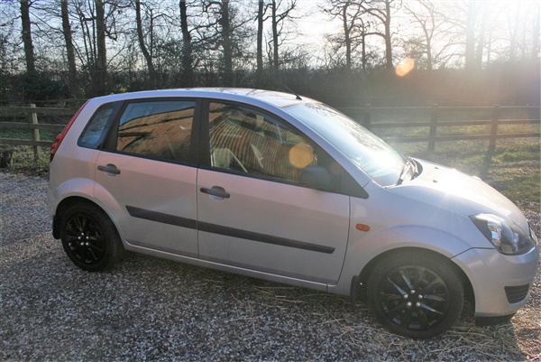Ford Fiesta 1.25 Style 5dr [Climate]