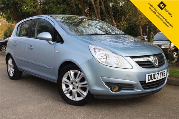 Vauxhall Corsa DESIGN 16V