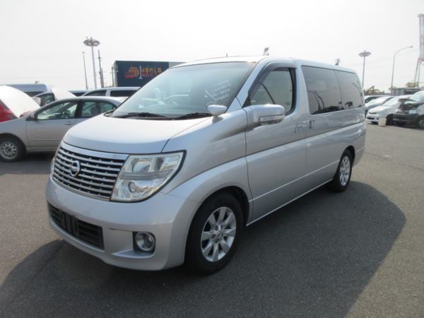 Nissan Elgrand 3.5 V6 4WD Automatic Captain Leather Seats